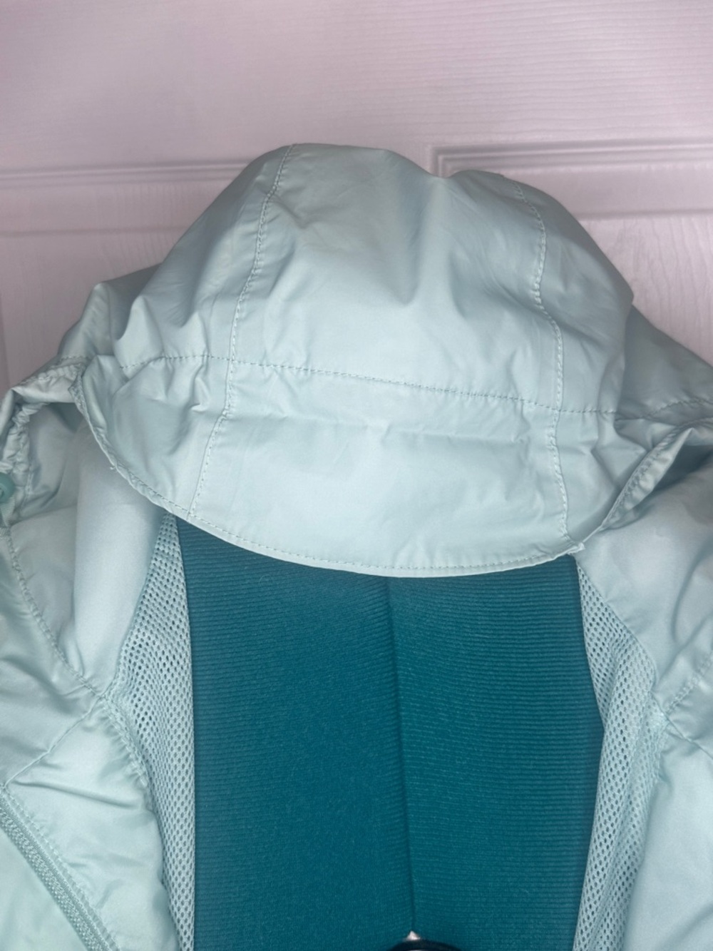 Columbia Women's Mint Green Arcadia II Waterproof Hooded Rain Jacket - Picture 7 of 12